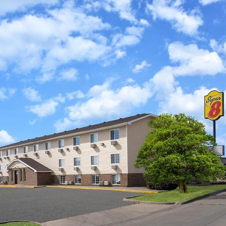 Super 8 By Wyndham Clinton Hotel Eksteriør billede